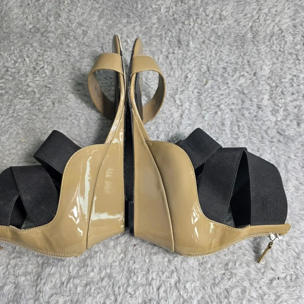 Diane von Furstenberg DVF‎ Wedge Sandals Nude Patent Italian Leather Womens 9
